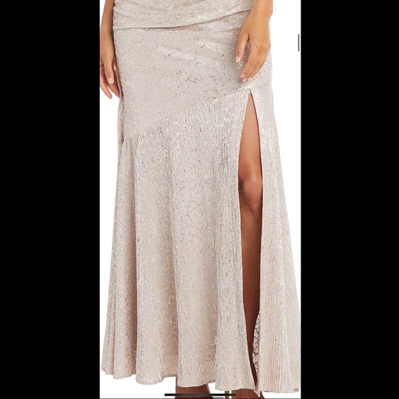 Night Way Evening Gown - Picture 10 of 17